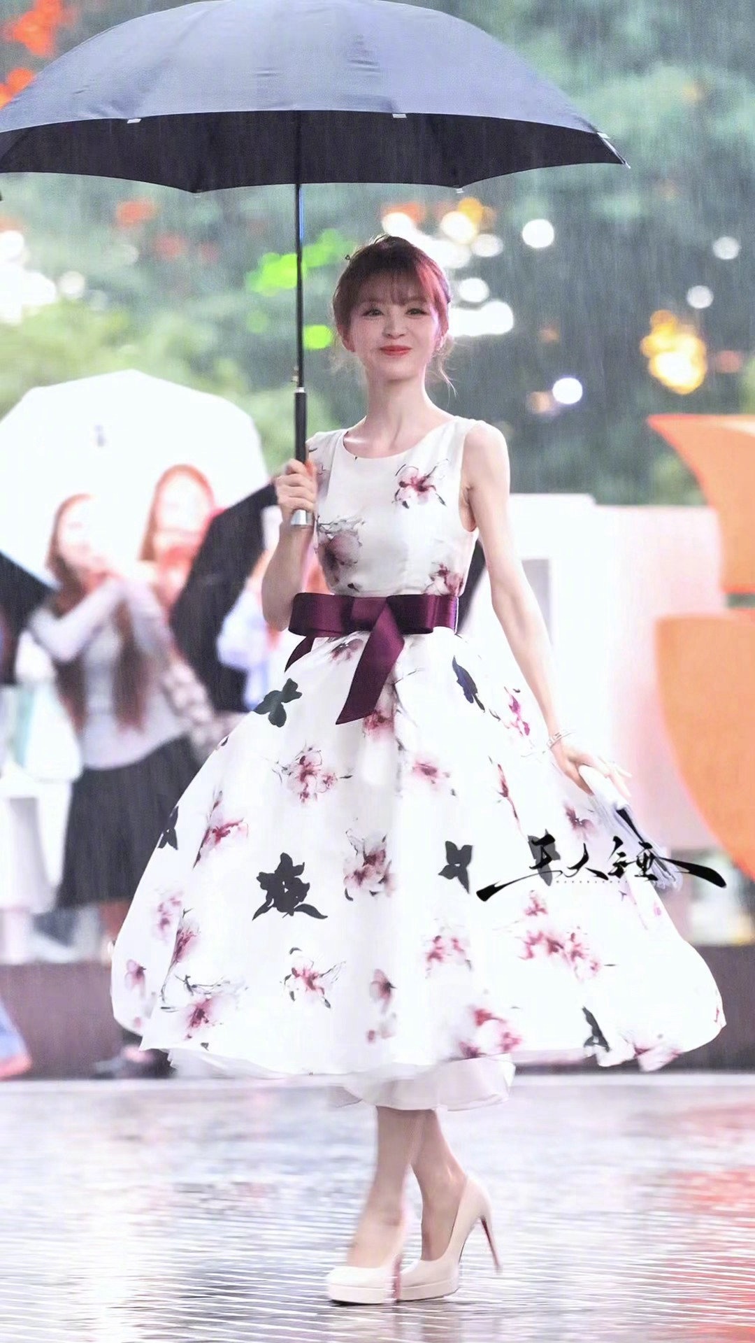 田曦薇丨八音盒里的小公主🤩田曦薇小猫公主转圈​​​