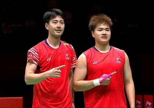 中国羽毛球大师赛梁王祉怡师傅娃卉均晋级世界羽联超级750赛事中国羽毛球大师