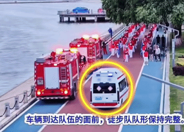 看了3遍，才懂救护车的做法，太赞！眼看119被暴走团挡路，救护车