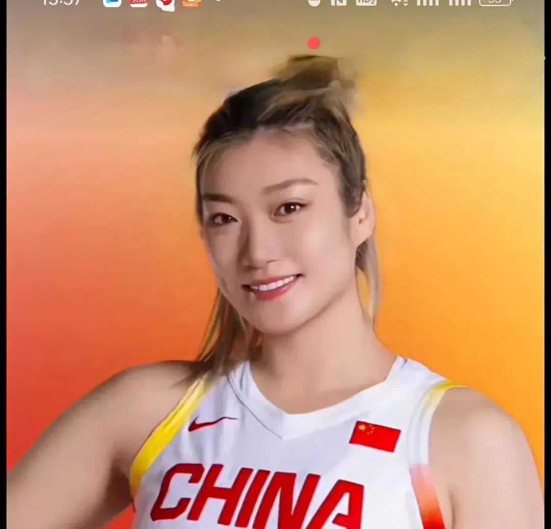 李梦宝贝应该感谢中国教练组了！要不然这次输球，最大的可能就是李梦背锅了！估计这次