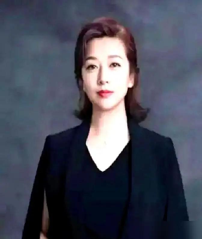 江珊身家过亿，却嫁给了28岁还在开货车的田小洁。谁能想到，这个住北京豪宅的女人，