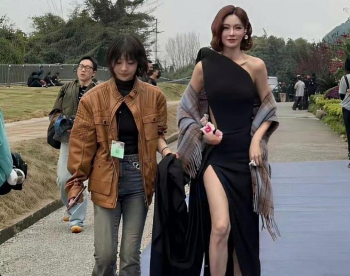 沈梦辰是女神级别吧，这也太美了！​​​