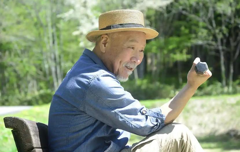 身材决定寿命？研究发现：活过80岁的老人，身材大多有这2个特征有没有注意到，