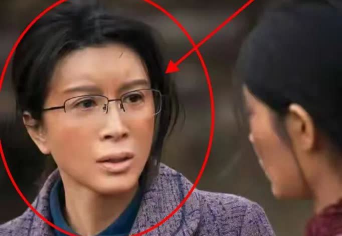 金巧巧真的没骗人，我们都误会她了，她演农村人确实真的不像，而且