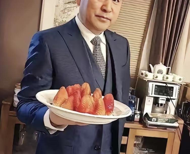 有钱也没用！真实的晚年丁克生活，越看越扎心有钱也没用，这才是真实的晚年丁克