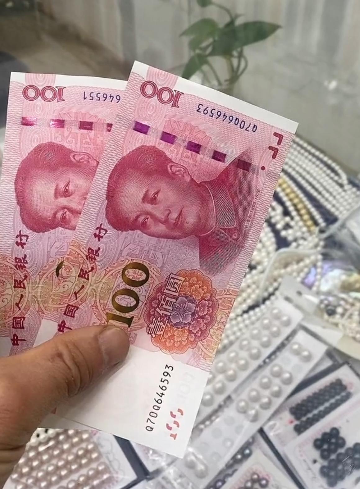 帮婆婆转1000给女儿，转头收到200：儿媳的委屈，说不出口！我结婚7年，自认