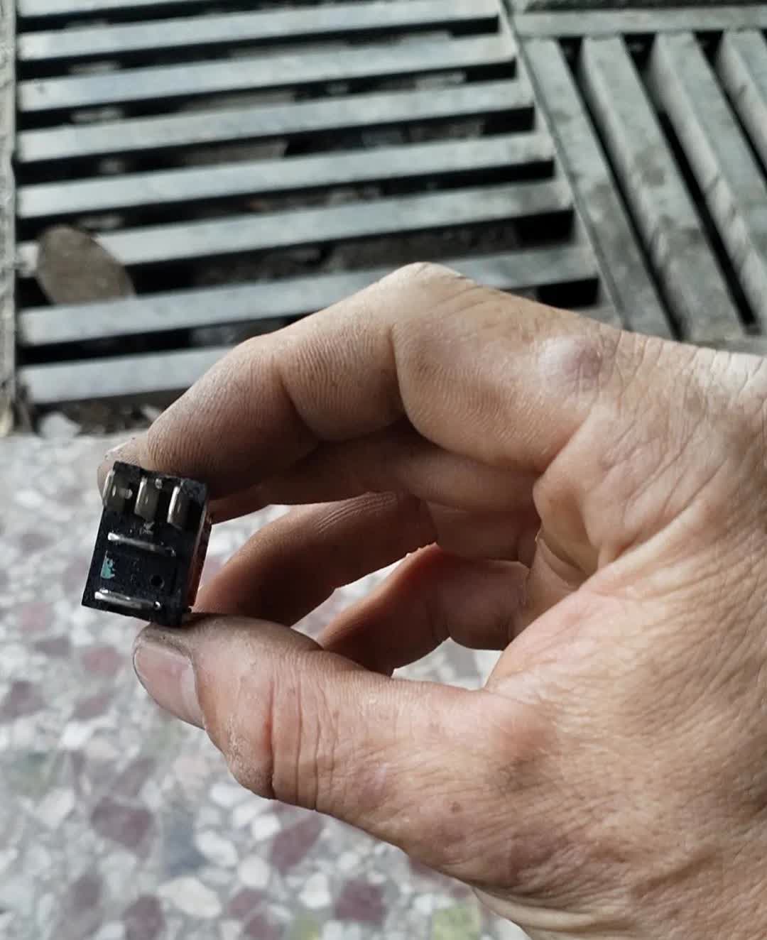夏天一到，汽车空调不制冷的故障就多了起来。这不今天一台奥迪的空调不制冷了来到我店