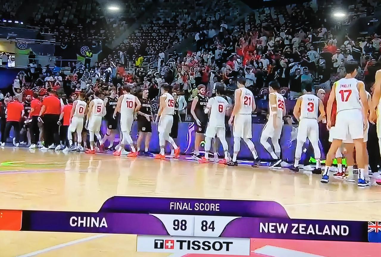 郭仕强神机妙算，中国男篮亚洲杯十年后再进决赛。在刚刚结束的亚洲杯