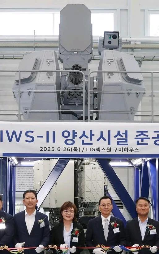 6月25号，韩国又干了一件“大事”儿～韩国在庆尚北道举行了CIWS-II型近防