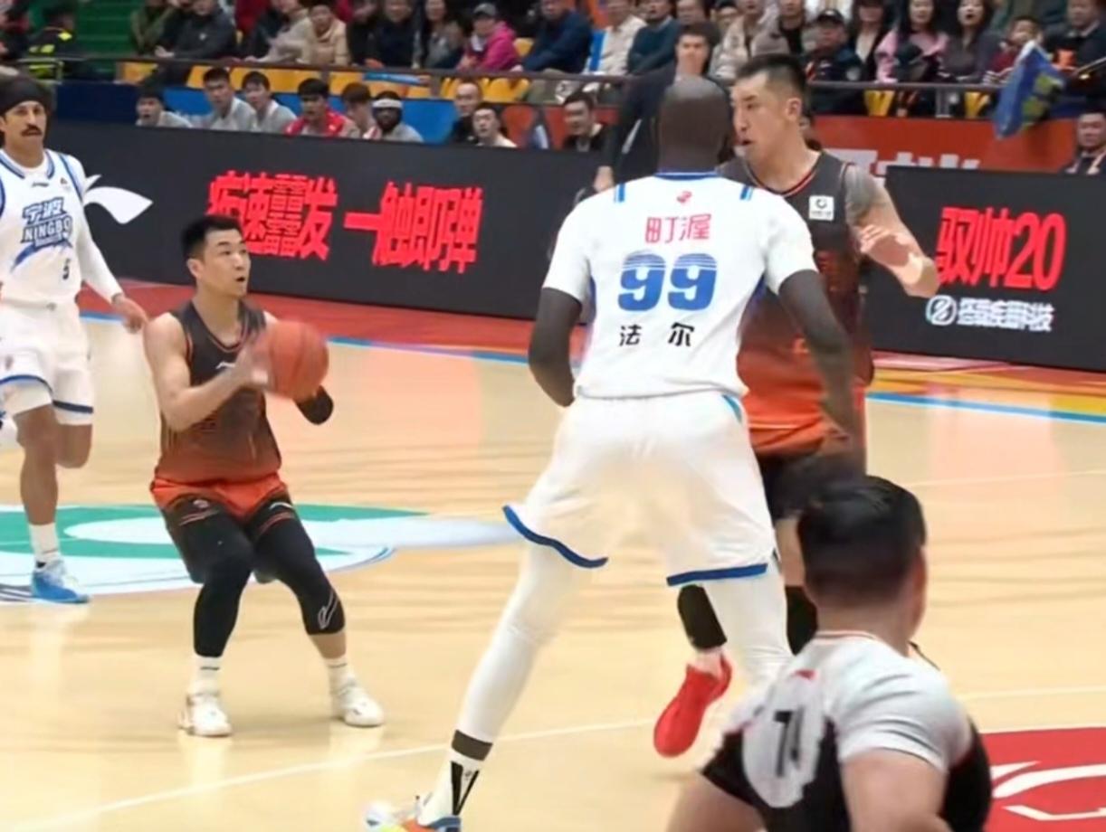 山东男篮99:75逆转宁波，给所有上场球员评分：1，高诗岩：（满分）上场22