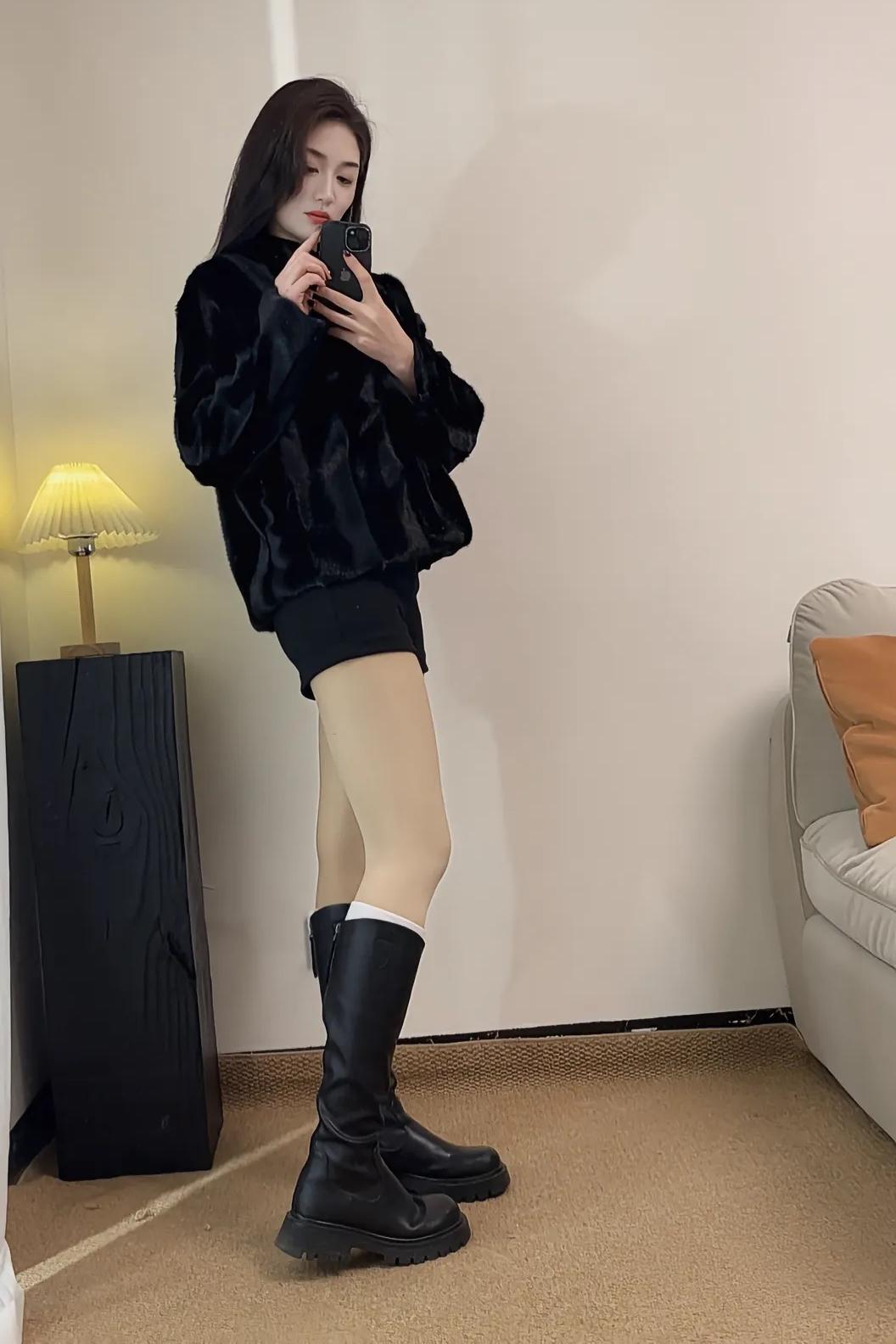 仙人掌做不了花，没办法让人捧在手心里。