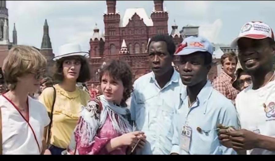 俄罗斯为何鲜有黑人？60年前的一段历史，埋下了至今未散的阴影为何俄罗斯境内