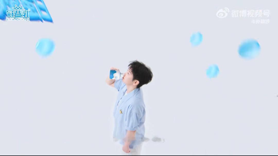 孙颖莎代言冠益乳谁能拒绝“奶fufu”的双重暴击？——软萌力与健康力同时在线