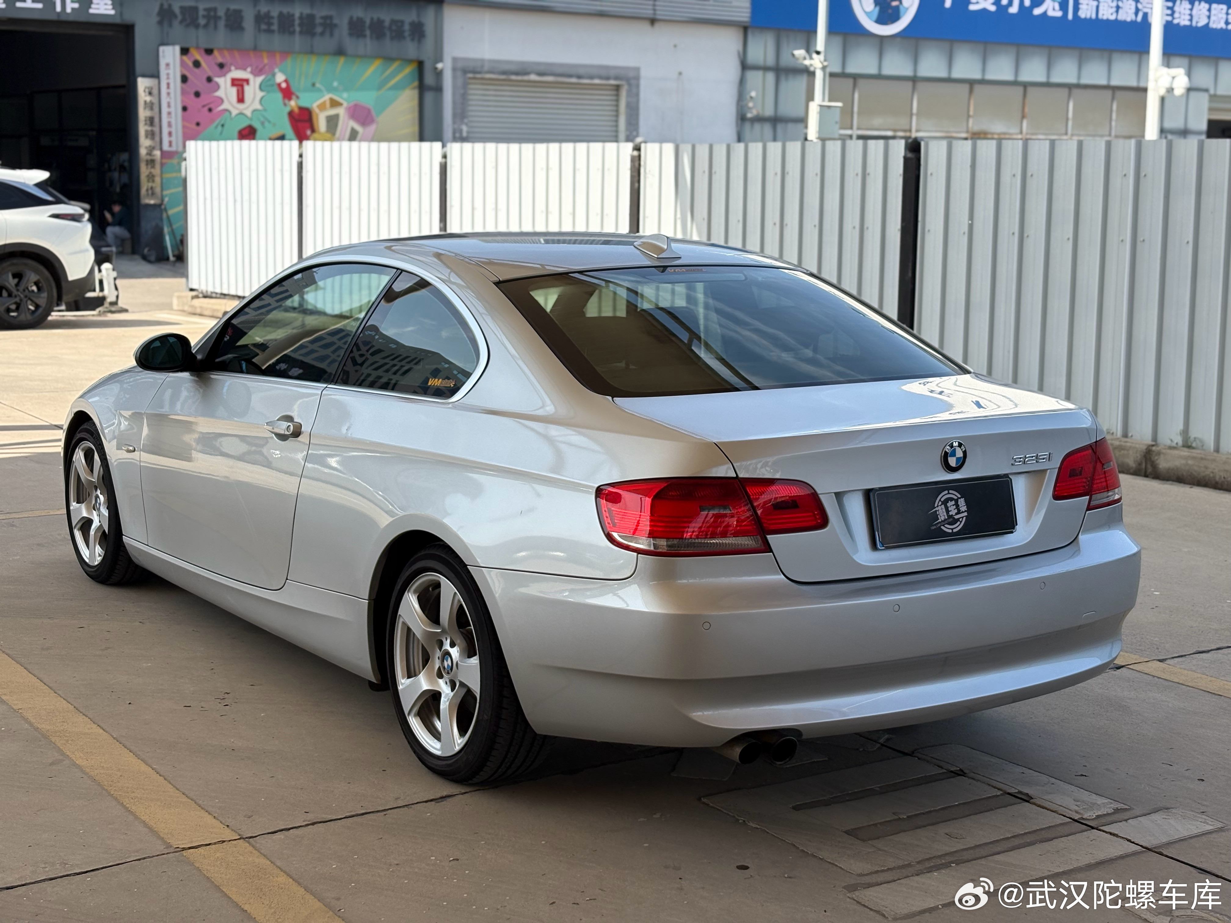 极品09年宝马325i双门轿跑E92一手到店实表9万多公里原版精品店保