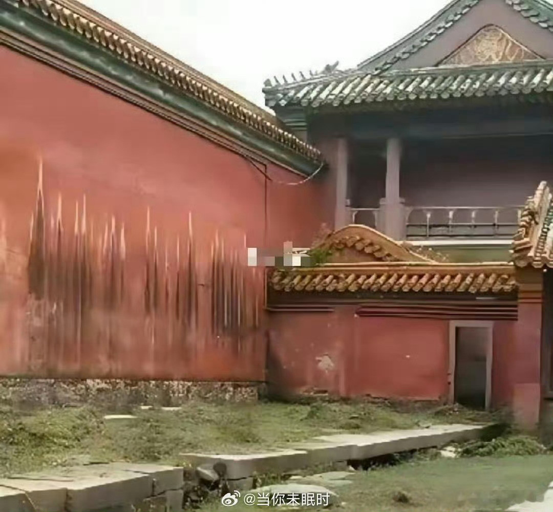 这才是真正的冷宫，住进这种地方能不疯才怪