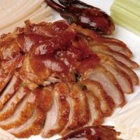 晚饭吃什么？跟老伴儿说想吃米饭了。那就蒸米饭，可是吃什么菜呢？我跟老伴儿