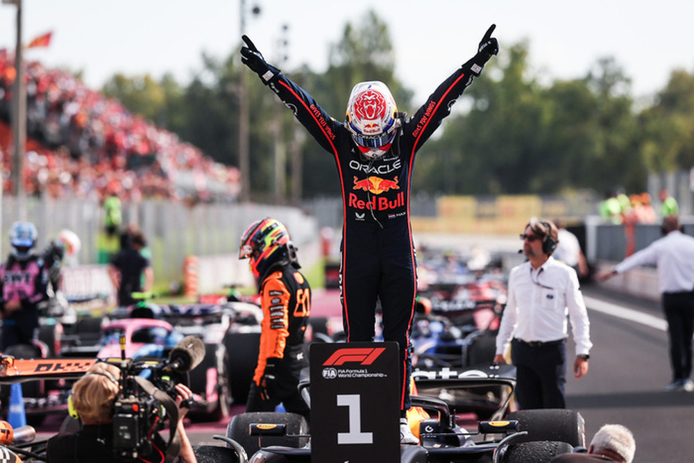 F1意大利大奖赛: 维斯塔潘以史上正赛最短用时夺冠