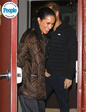 哈里梅根情人节外出就餐，共享甜蜜二人世界！外出就餐似乎成了哈里梅根的情人节惯例