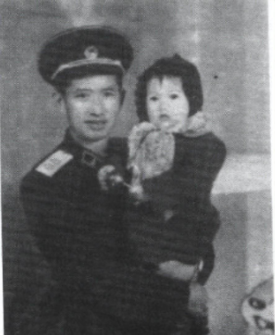 周希汉的女儿周晓红，当年为了爱情和父亲断绝联系十年，父亲对她说：其实你的一切我都