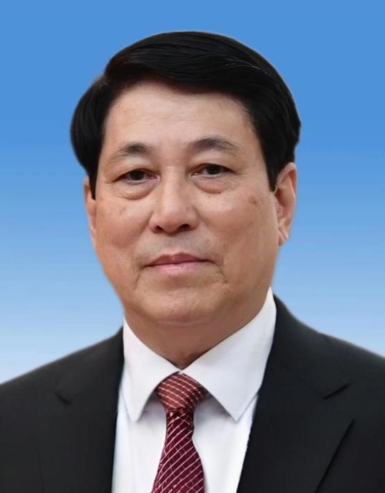 梁强落幕，范明政退休，越南正式告别"四驾马车"时代。 4月7日，越南政坛发生