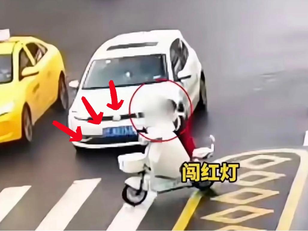 闯红灯被撞死就该死吗？答案很扎心：法律不判“该死”，但生命的主动权，早被自己亲手