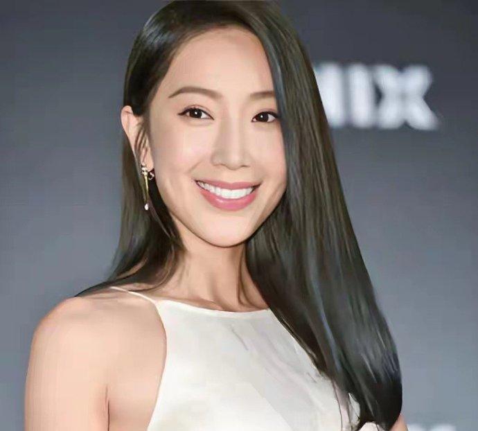 45岁隋棠近况曝光！连生三娃被宠十年如一日图二是她和她的闪婚嫁丈夫我认识她是