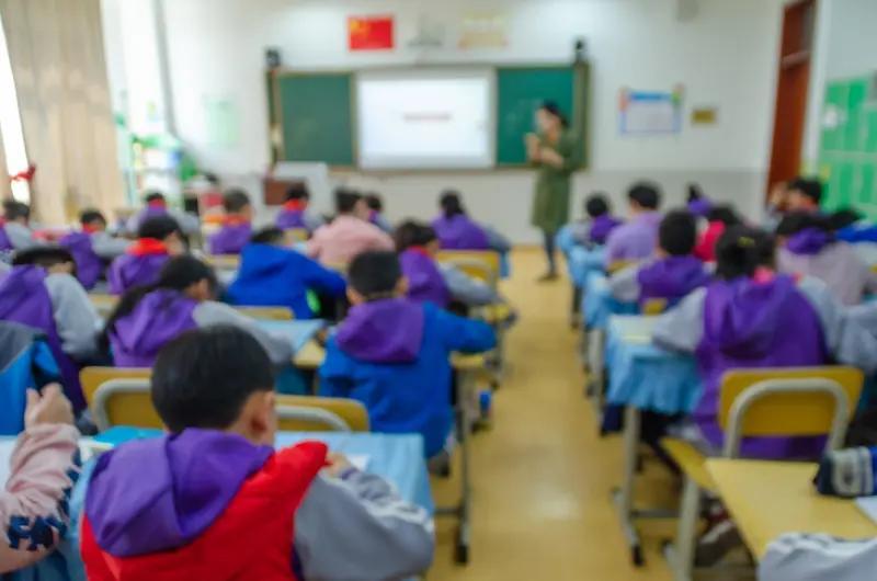 最近流感太疯狂了！广东降温，流感进入流行期，广州、深圳都有班级因半数学生请假停课