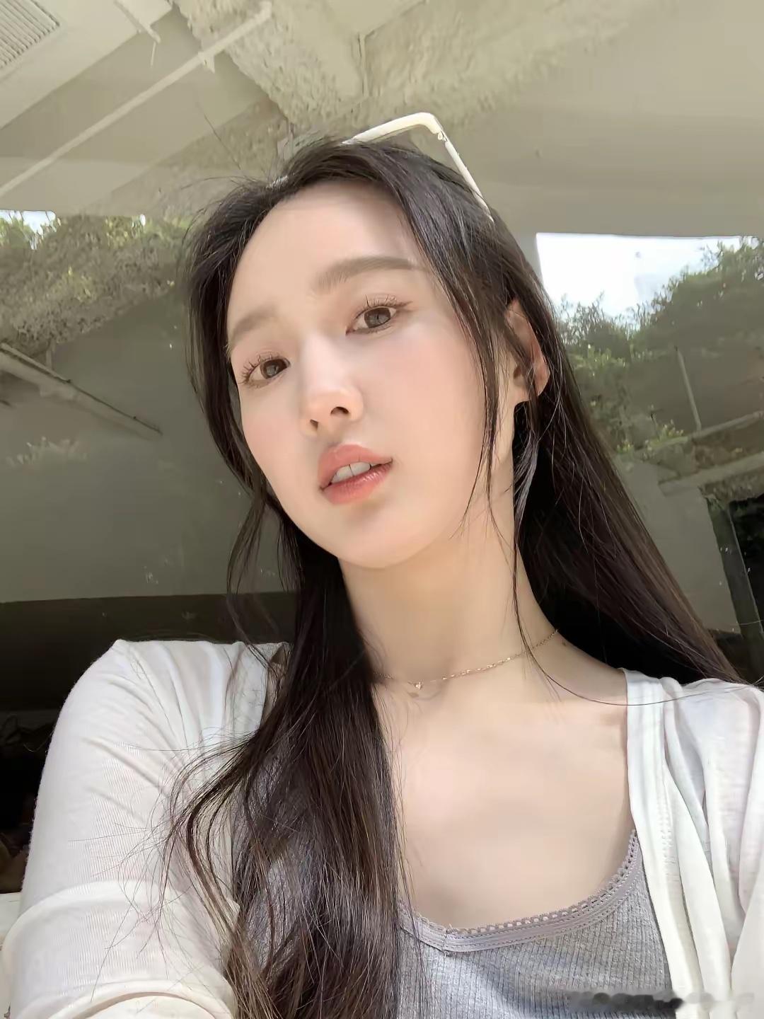 不是谁都可以走进我心里不是谁都可以让我惦记
