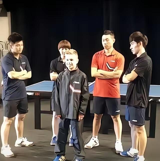 国乒“养狼”结硕果！莫雷加德逆袭世界第五，中式训练铸就欧洲旗帜