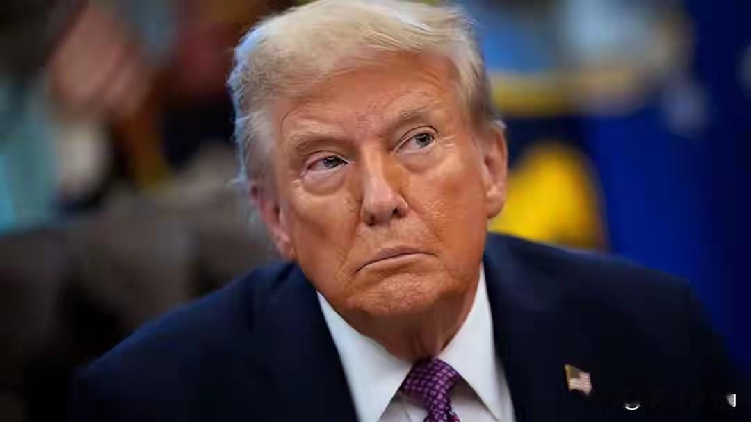 特朗普刚刚在达沃斯论坛上又胡说八道了。特朗普表示：“我注意到的一点是，一个国家拥