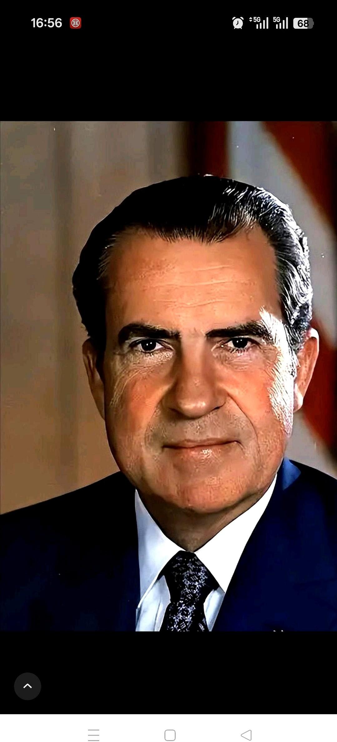 刷到个特逗的新闻。特朗普居然急眼了，指着地下骂尼克松是“美国的千古罪人”。就