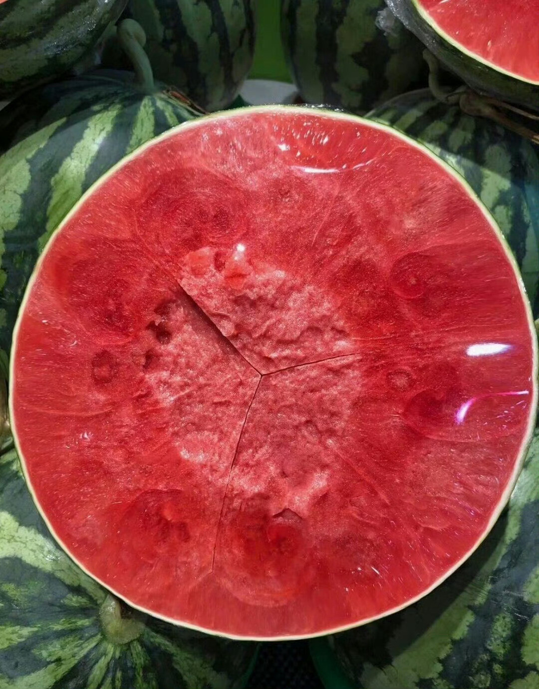 我怀疑这西瓜是来报恩的！