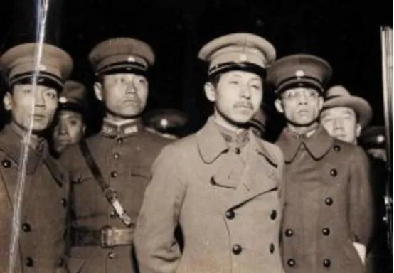 1928年，杨宇霆一脚踢开张学良的家门，训斥道：“你这个少帅还要不要当了？”张学