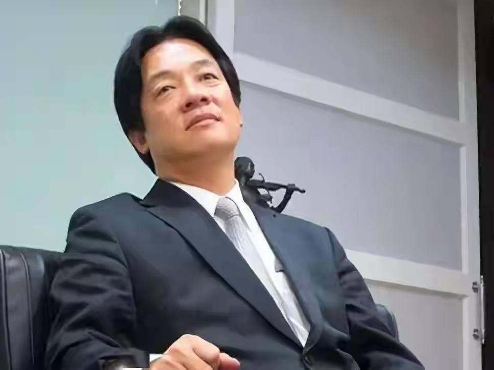“台独分子”不要高兴太早台湾《联合报》最新调查显示，台湾有53%的受访民众主张