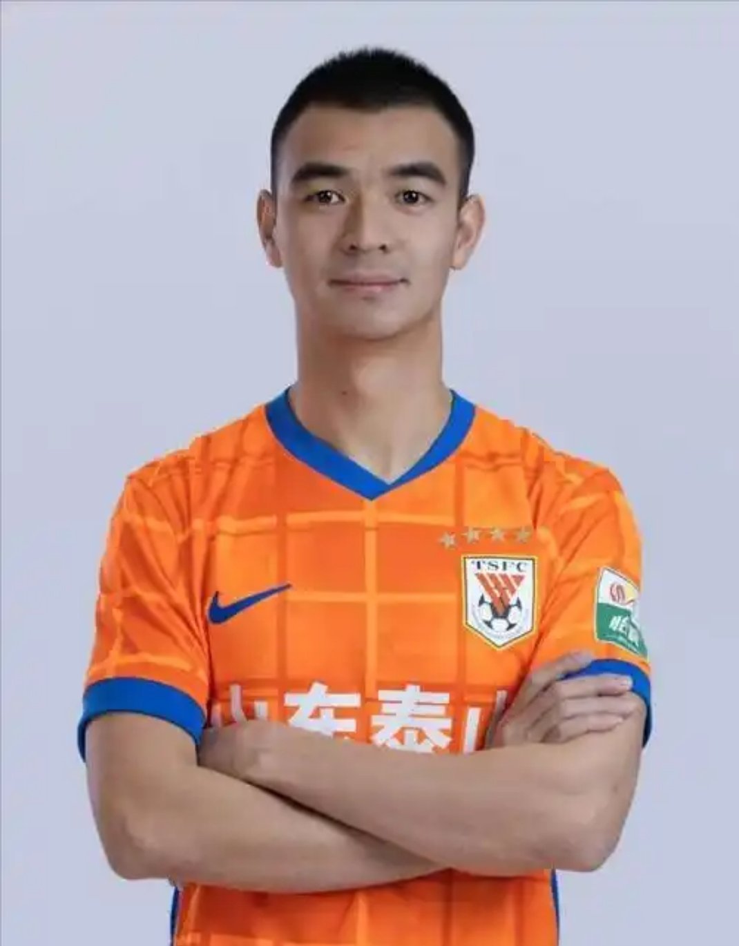 武汉三镇队为了保级拼了武汉三镇李昂刘彬彬