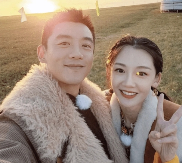 苗苗是永远不会离婚的原因很简单，不是因为她没钱，要靠郑恺养全家，而是因为郑恺有