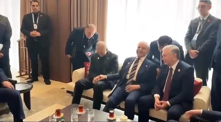 巴基斯坦在印巴空战前，在国际上其实就是个“小透明”。而印度恰恰相反，无论国际地
