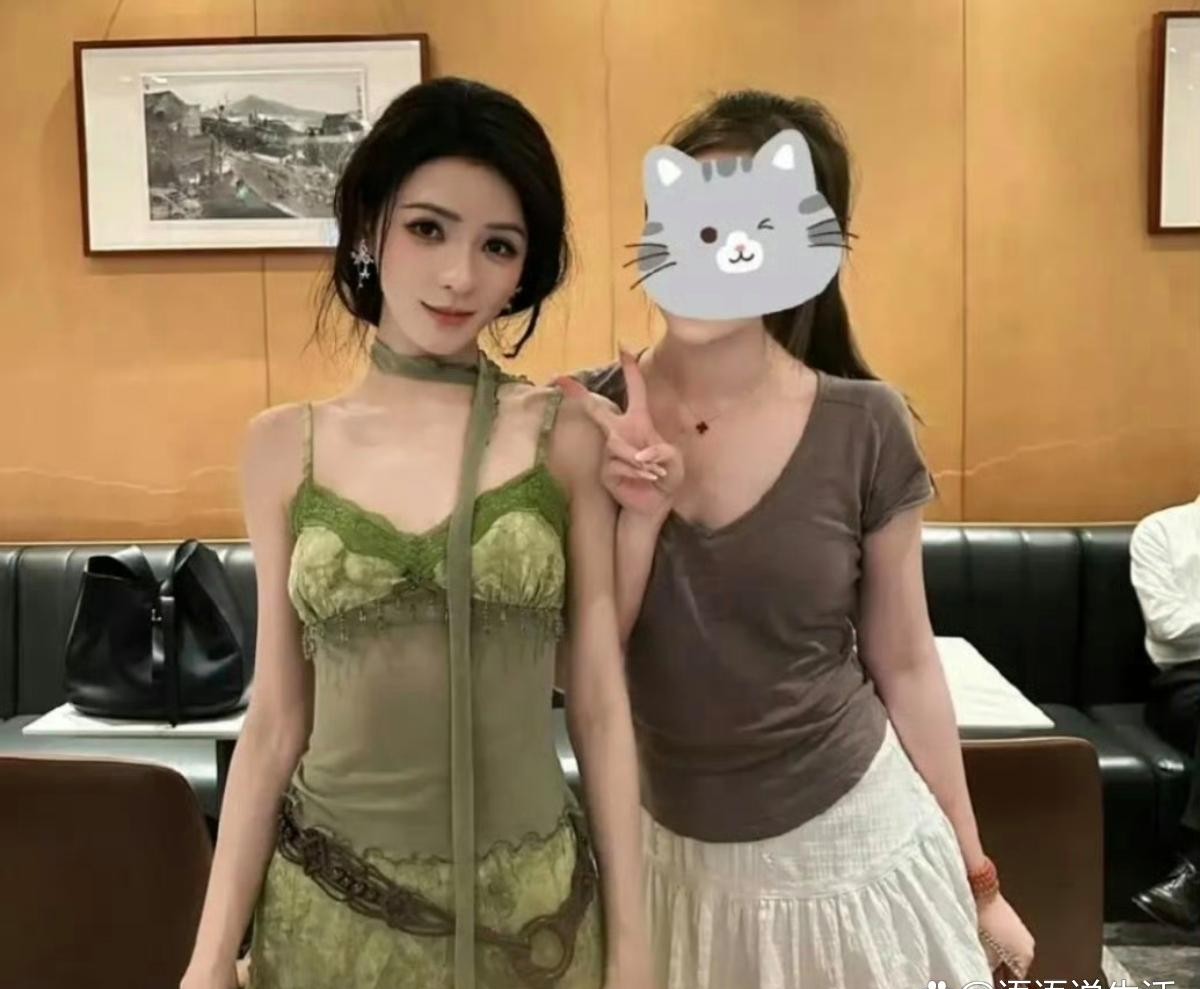 张予曦路人视角这么漂亮为什么不温不火啊。