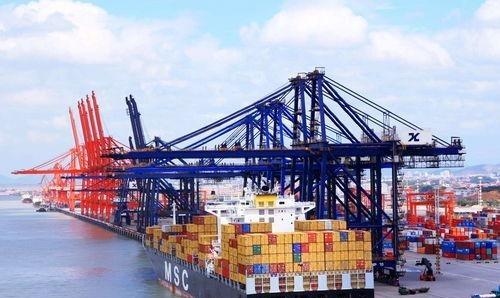 无论是中国的导弹，还是中国的航母，日本都不怕。日本怕的只有两点，一是中国的继续加