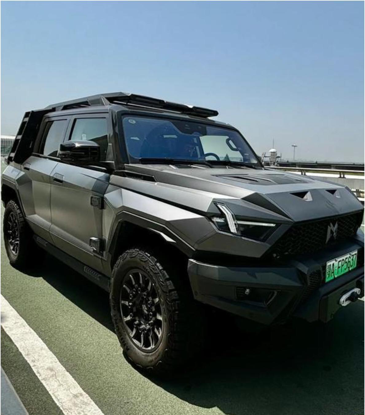 这车啥车？感觉好猛啊，这把手真硬气啊[捂脸哭][捂脸哭][捂脸哭]