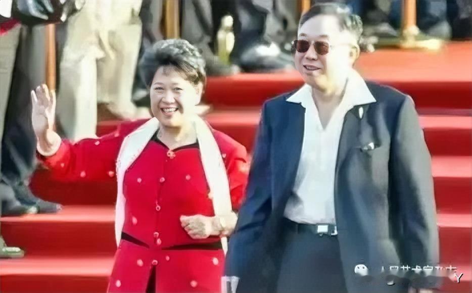 送别“二妹子”陶玉玲：抗癌33载的银幕传奇！1958年，陶玉玲的大女儿出生8