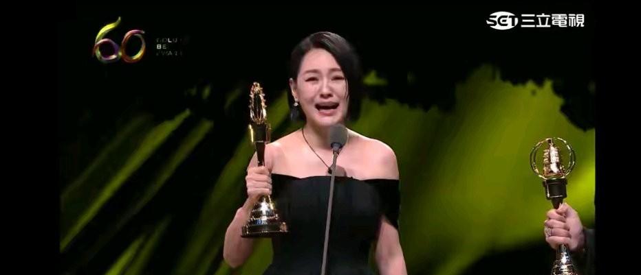 没想到《康熙来了》停播都10年了。小s居然还能获得金钟奖最佳主持人。此次金钟奖