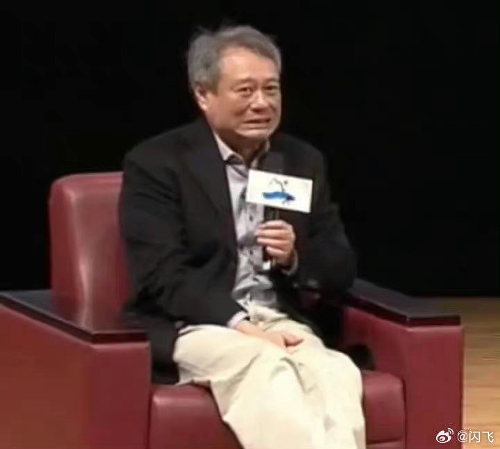 现在别说高素质LCD了，千元机里都不好找LCD屏，LCD党应该没手机可用了吧？[