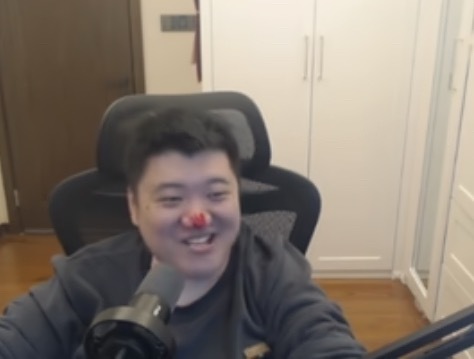 谢彬：我们这小众赛道没人过来吧，不会有人瞄准上了这块蛋糕吧，如果是菜哥我愿意让给