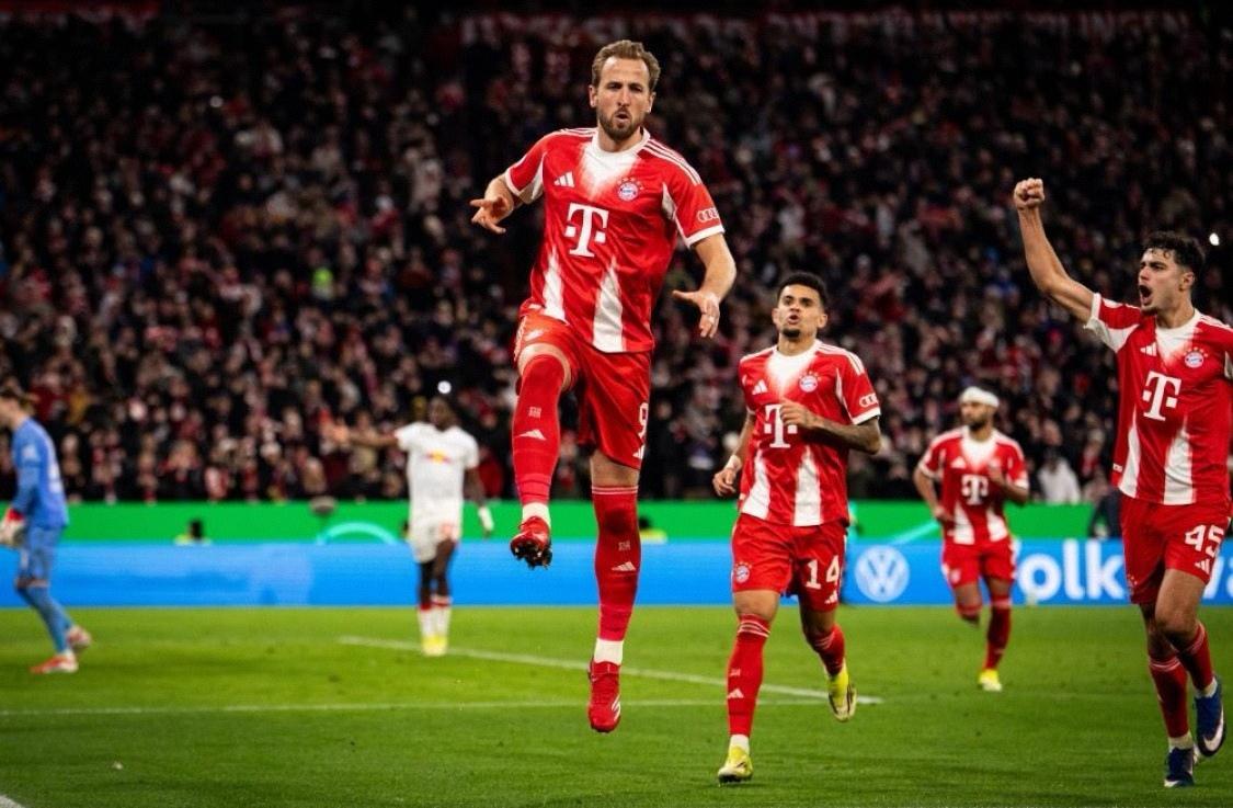 你不得不承认，拜仁的前场三叉戟就是目前足坛最强的三叉戟，没有之一！拜仁2-0击败