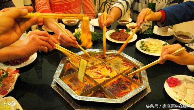 癌从口入! 这5种医生都不吃的食物, 你却天天在吃