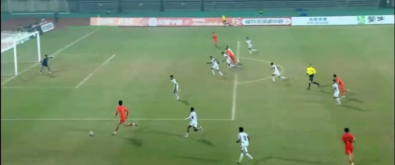 中国足球居然要一个外行来拯救！中国足球人你们都干啥呢？看看U17国足，核心球员居