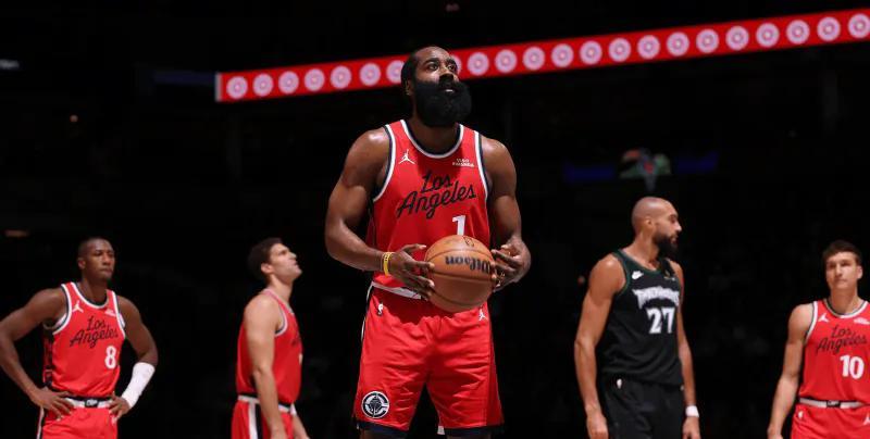 今天，快船再输森林狼，西部倒数第二了都。泰伦卢没有着急，快船管理层没有急！未