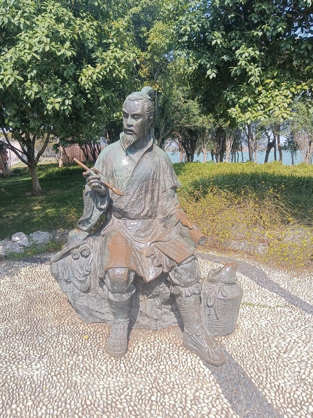 退休前后三年，每年都做体检，其他的不说，光说这个抽血查血脂4项。前年还没退休，