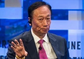郭台铭最近在媒体面前放出这么一句狠话，没有大国撑腰的政权早晚得变成别人家的附庸，